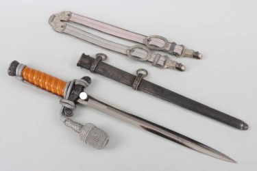 M35 Heer officer's dagger with hangers and portepee -  Heller