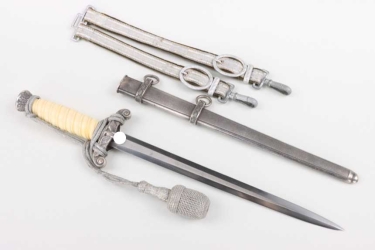 M35 Heer officer's dagger with hangers and portepee - Alcoso ("high lift" eagle)