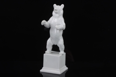 Allach - standing bear on a pedestal (no. 2)