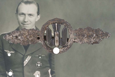 Lt. Wiesend (Luftwaffe Honor Roll Clasp) - Squadron Clasp for Kampfflieger in silver