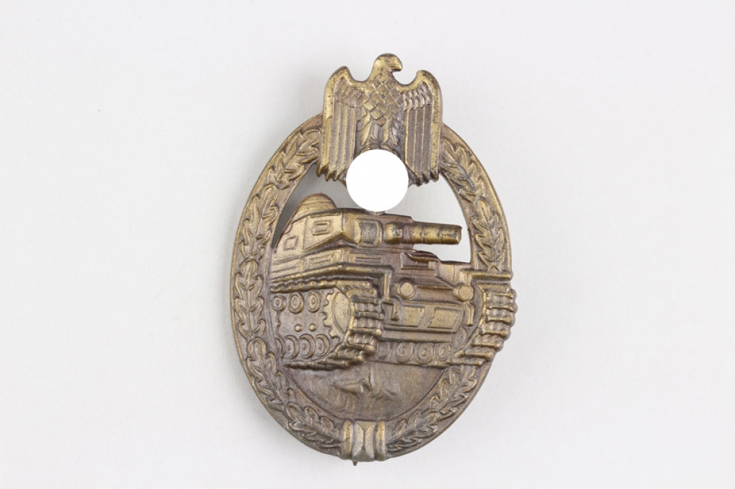 Tank Assault Badge in bronze - Frank & Reif