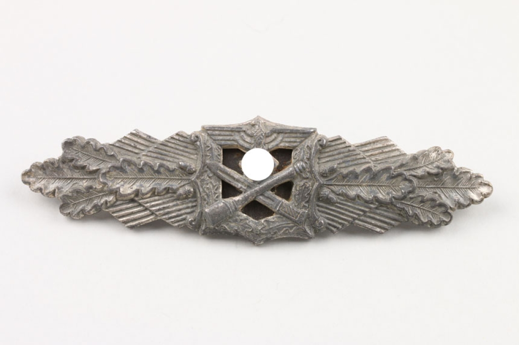 Close Combat Clasp in silver L/53 