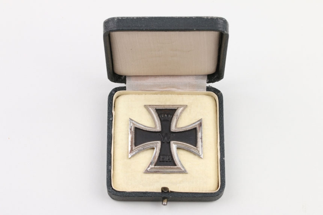 1914 Iron Cross 1st Class "26" in green case 