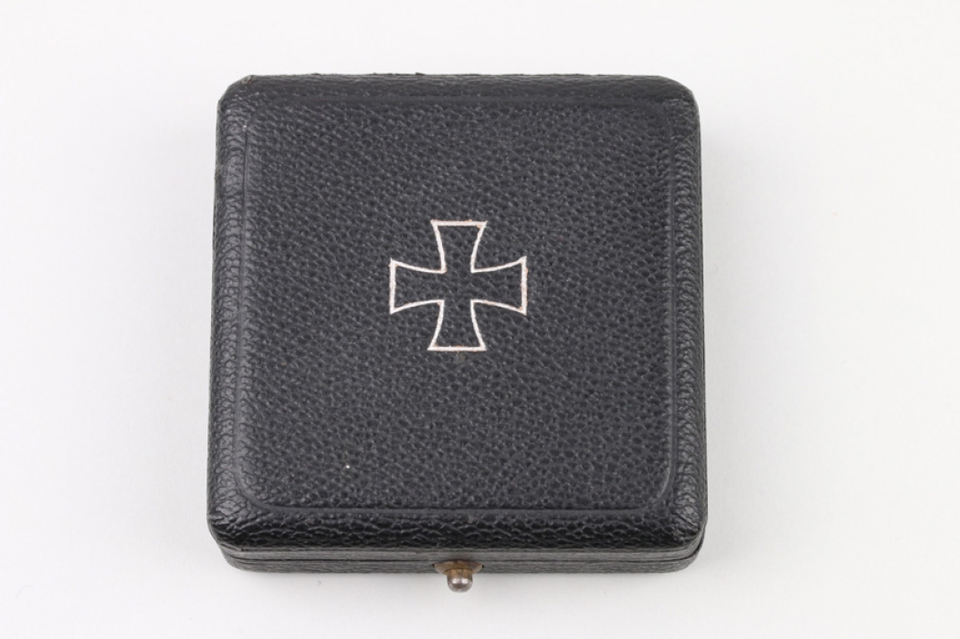 DEUMER case for 1939 Iron Cross 1st Class 