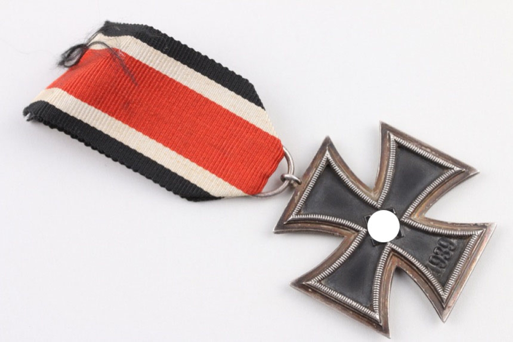 1939 Iron Cross 2nd Class "round 3"