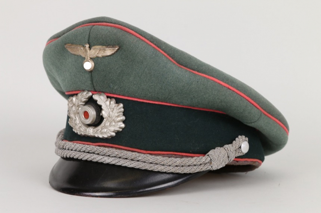 Heer Panzer officer's visor cap 