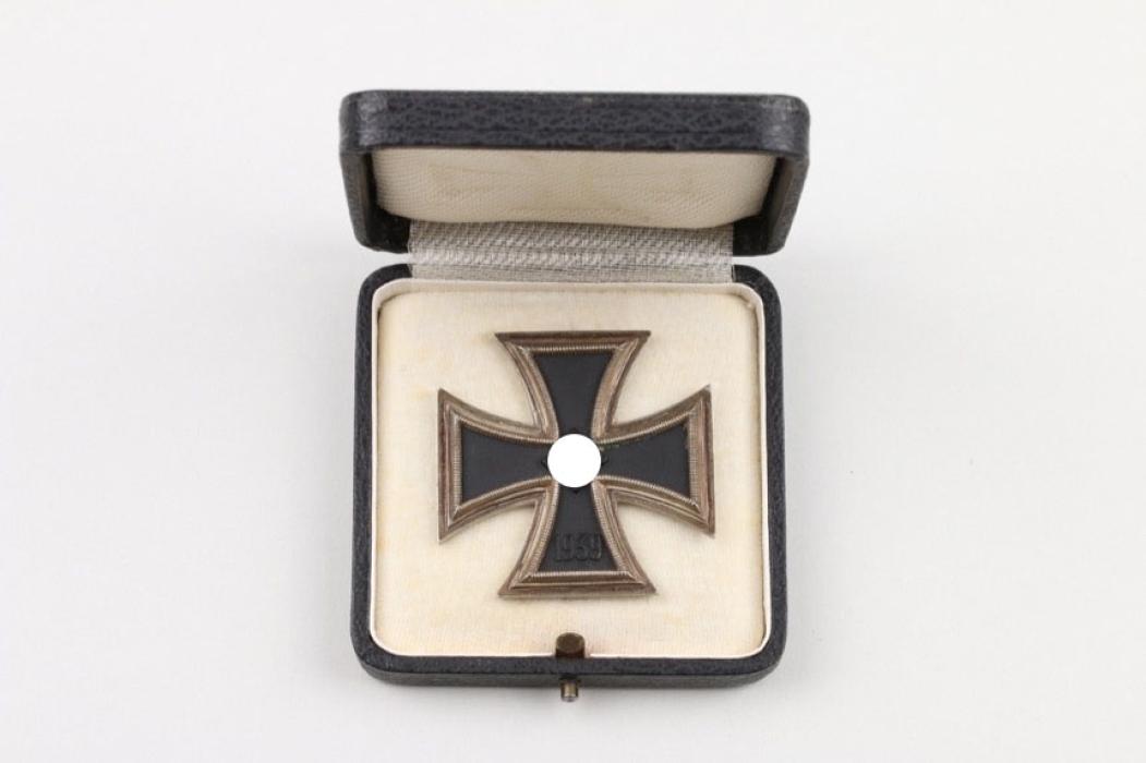 1939 Iron Cross 1st Class in case - brass core