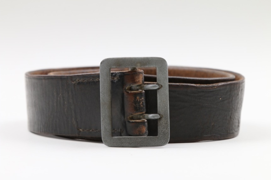 Wehrmacht officer's field belt 