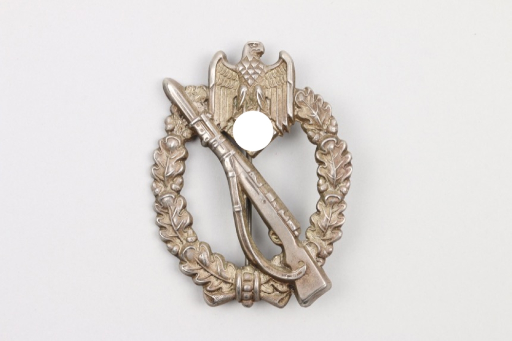 Infantry Assault Badge in silver - Juncker