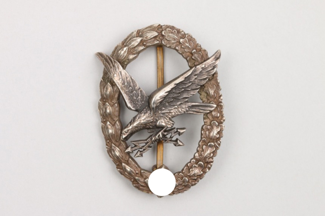 Air Gunner Badge - Juncker (flat wreath)