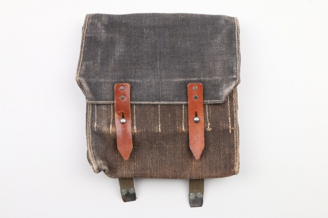 Luftwaffe flare gun ammunition pouch