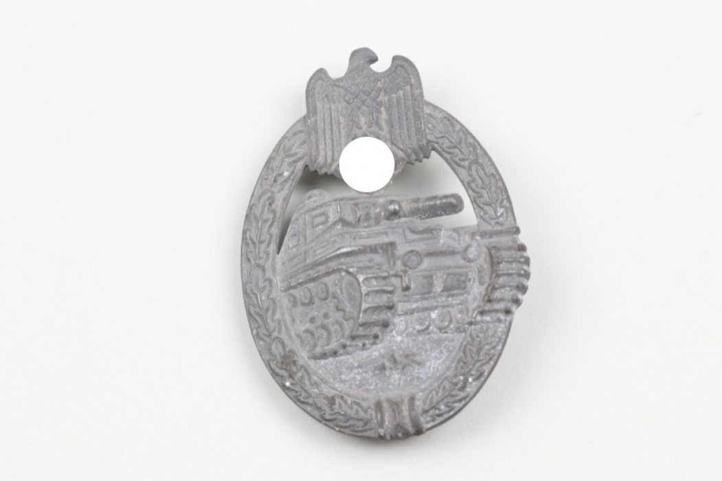 Tank Assault Badge in silver - hollow