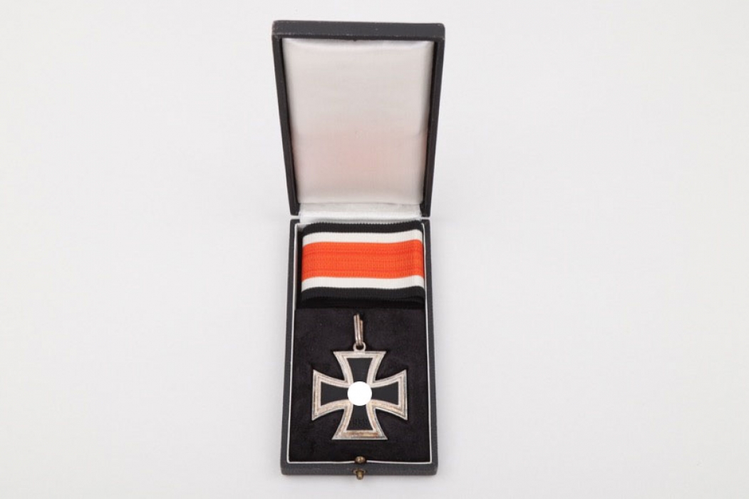 Cased 1939 Knight's Cross of the Iron Cross - 2 Juncker