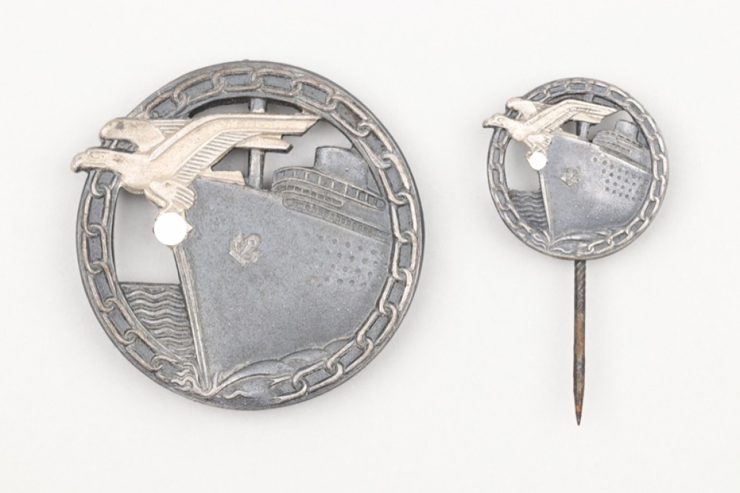 Blockade Runners Badge with miniature - A.G.M. u. K.4