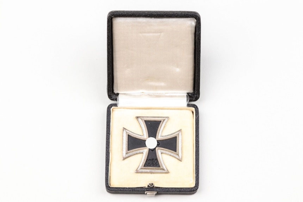 1939 Iron Cross 1st Class (L/11) in case