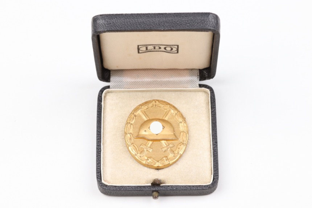 Wound Badge in gold with case - tombak