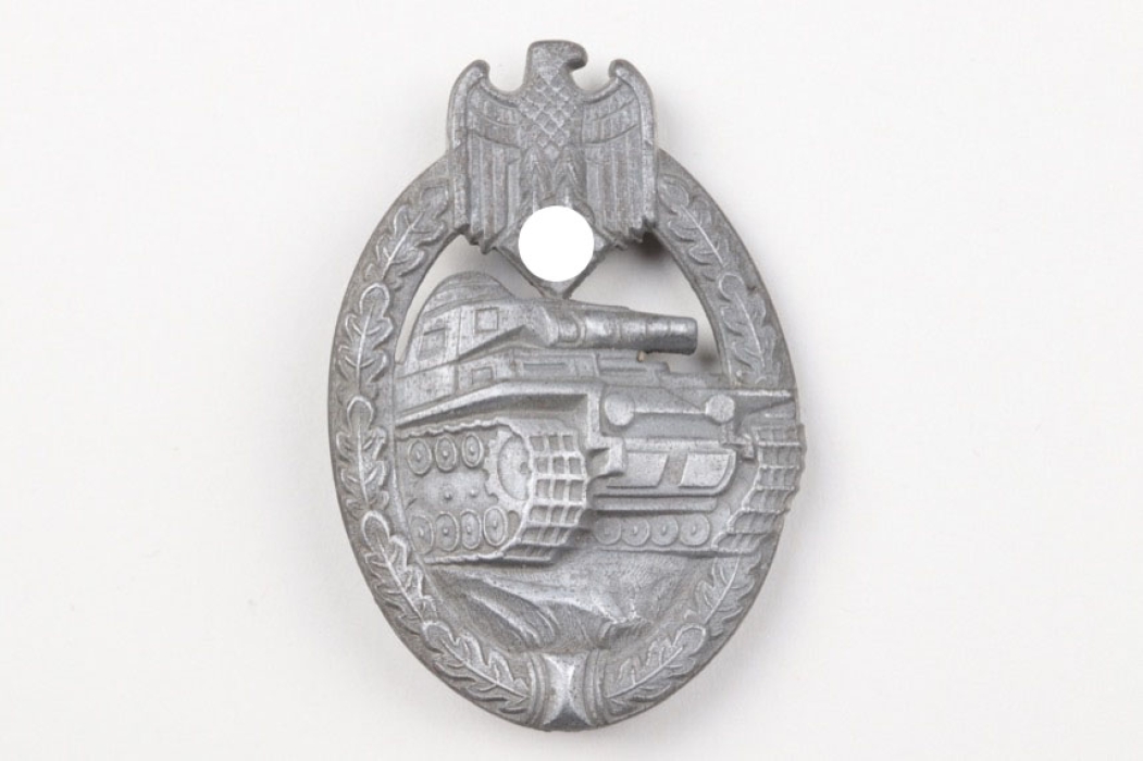 Tank Assault Badge in silver - hollow