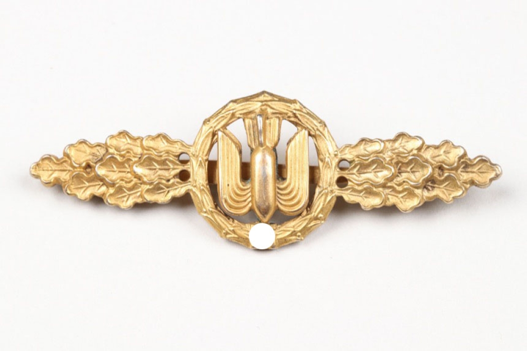 Lt. Vögerl - Squadron Clasp for Kampfflieger in gold