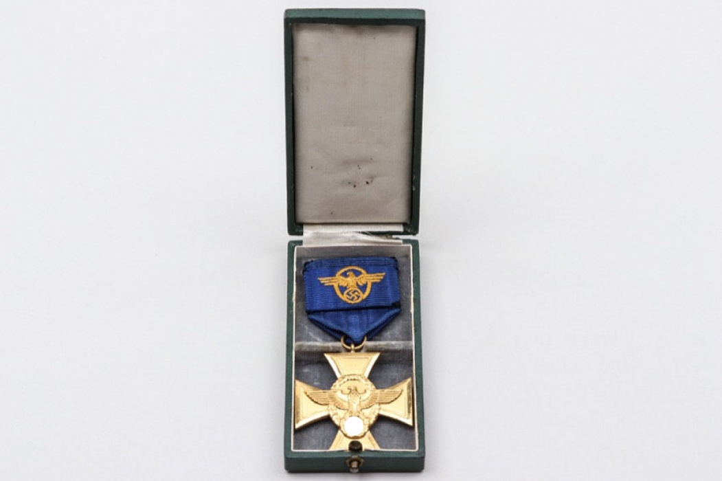 Police 25 years Long Service Award in case