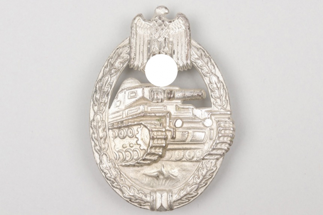 Tank Assault Badge in silver - hollow