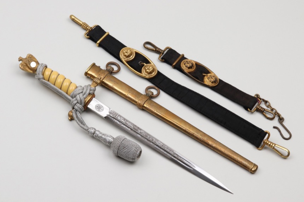 Kriegsmarine officer's dagger with hangers + portepee - Hörster