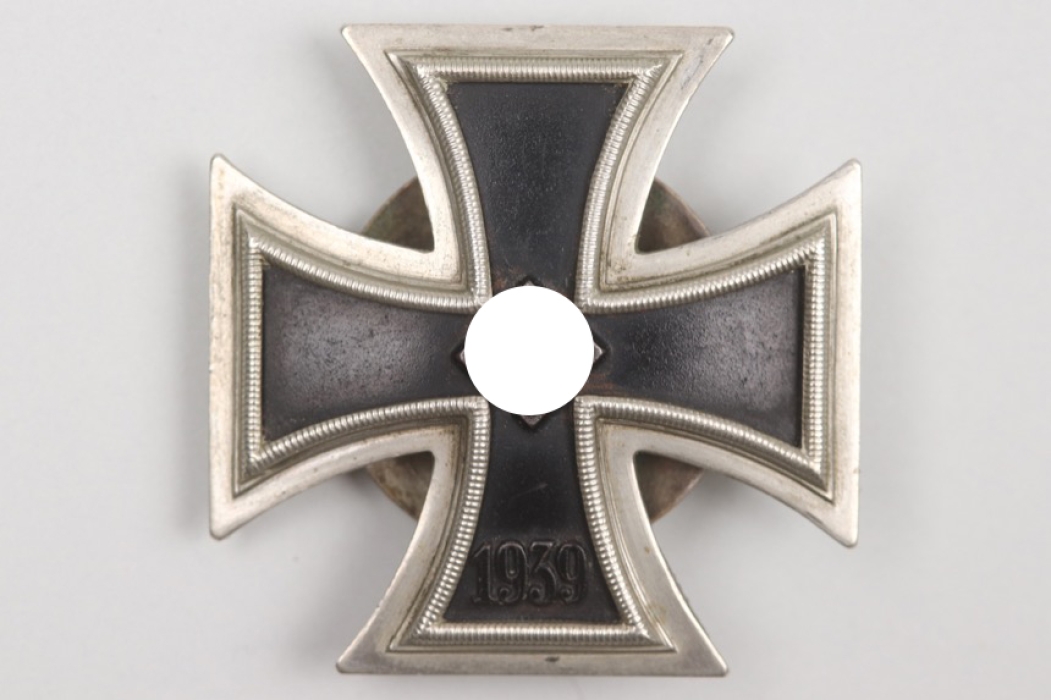 1939 Iron Cross 1st Class on screw-back