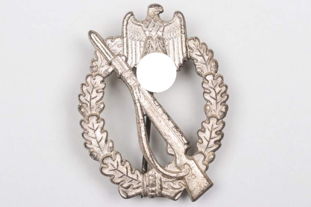 Infantry Assault Badge in silver