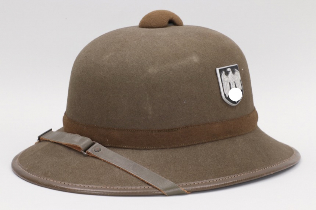 Heer tropical pith helmet - 1942