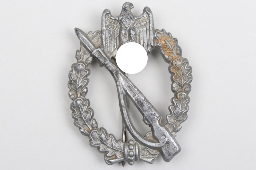 Infantry Assault Badge in silver - semi-hollow