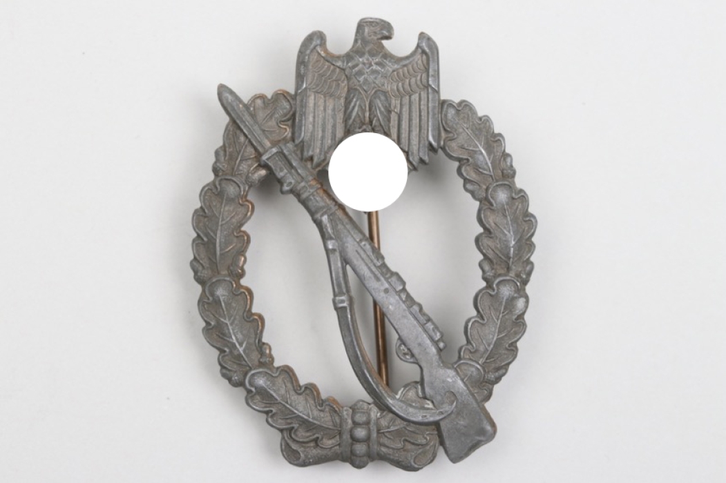 Infantry Assault Badge in bronze