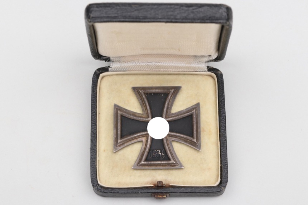 1939 Iron Cross 1st Class with case - 1