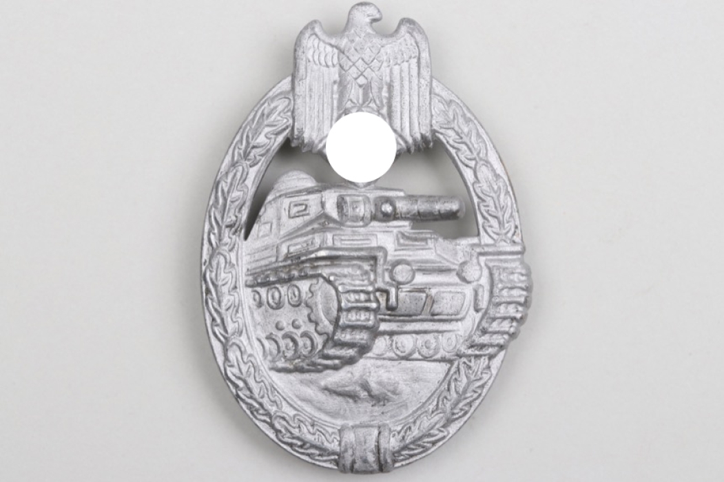 Tank Assault Badge in silver - hollow