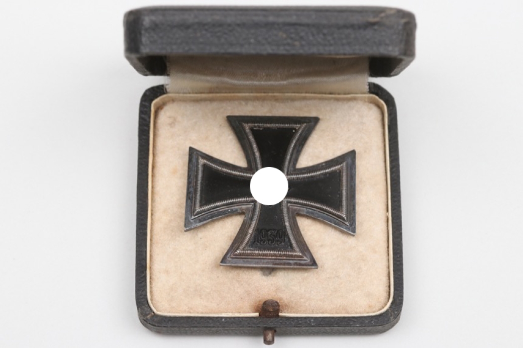 1939 Iron Cross 1st Class in case - L/19