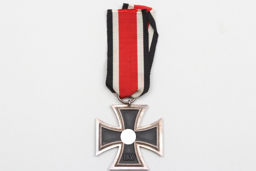 1939 Iron Cross 2nd Class - Knight's Cross size