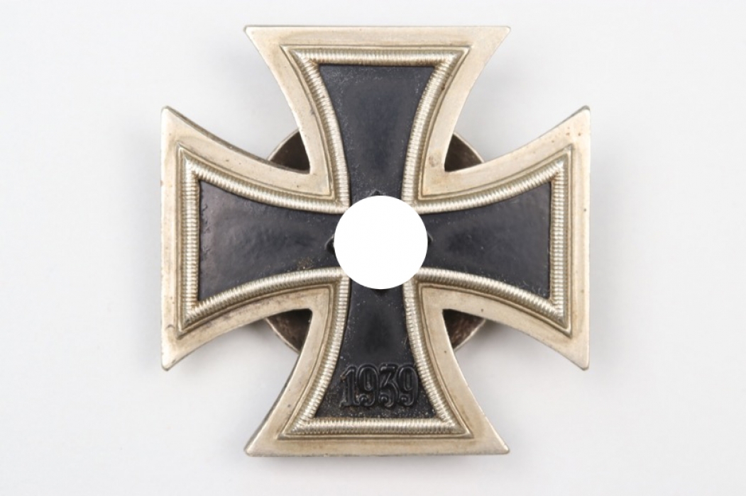 1939 Iron Cross 1st Class on screw-back - L/12