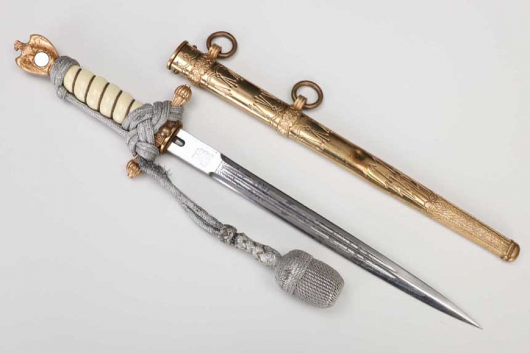 Kriegsmarine officer's dagger with portpee - Eickhorn