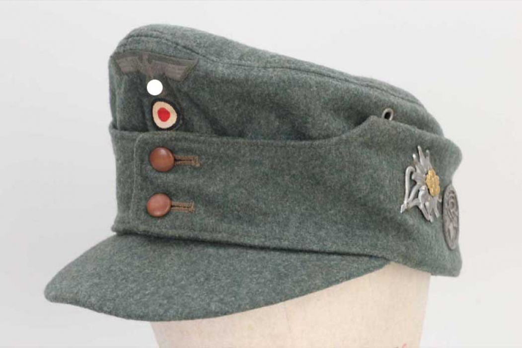 Heer Gebirgsjäger mountain cap with "Eismeerfront" badge - unworn