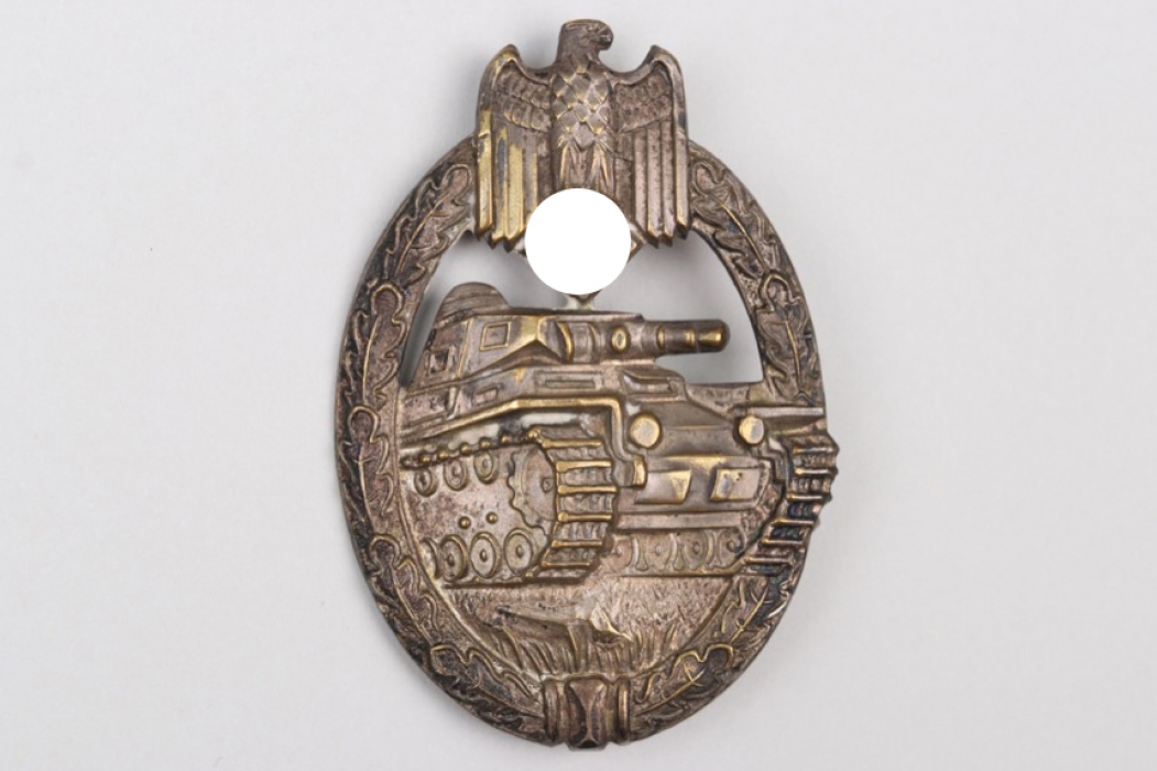 Tank Assault Badge in silver - tombak