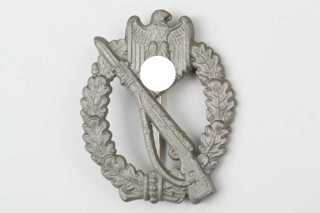 Infantry Assault Badge in silver