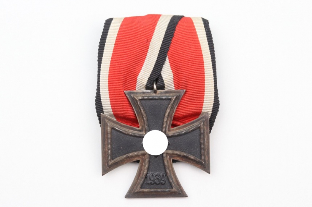 1939 Iron Cross 2nd Class on medal bar