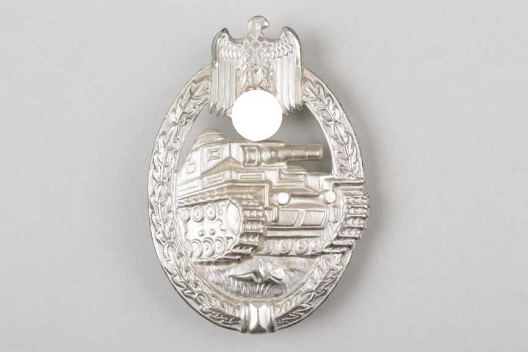 Tank Assault Badge in silver "Petz & Lorenz"