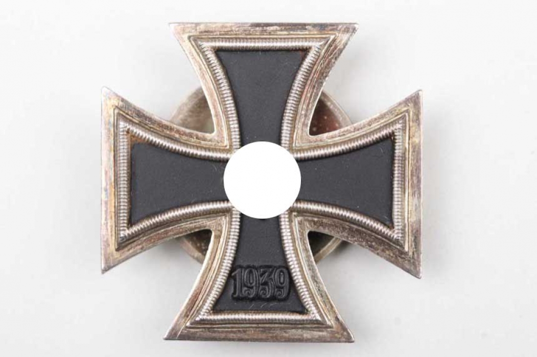 1939 Iron Cross 1st Class on screw-back