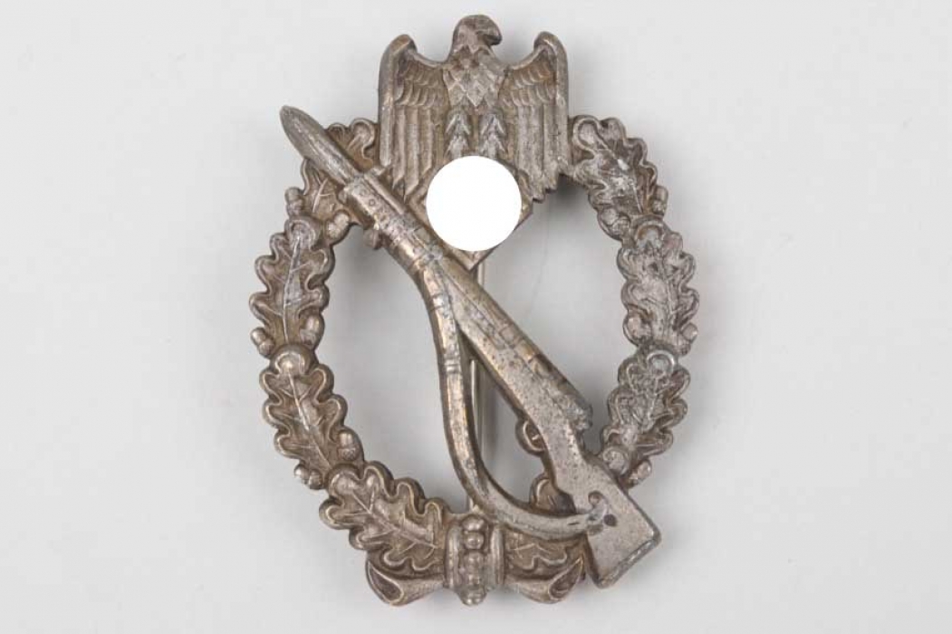 Infantry Assault Badge in silver - FLL