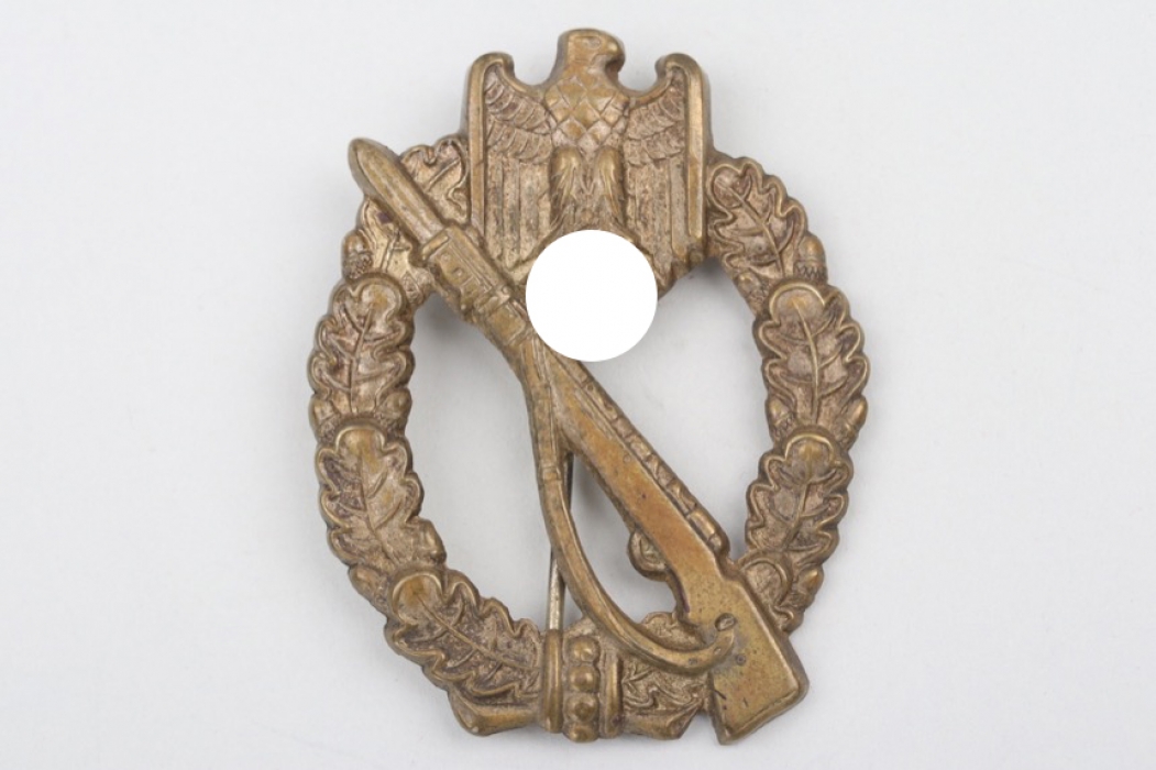 Infantry Assault Badge in Silver - tombak