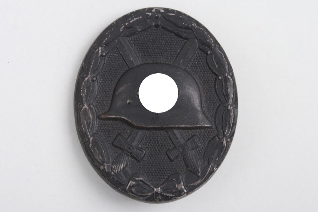 Wound Badge in Black