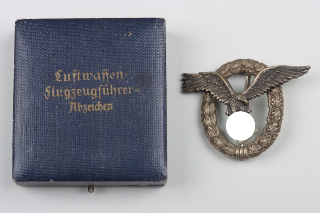 Luftwaffe Pilot's Badge in case - Juncker