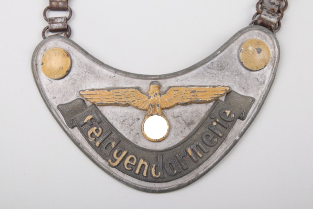 Heer Feldgendarmerie gorget