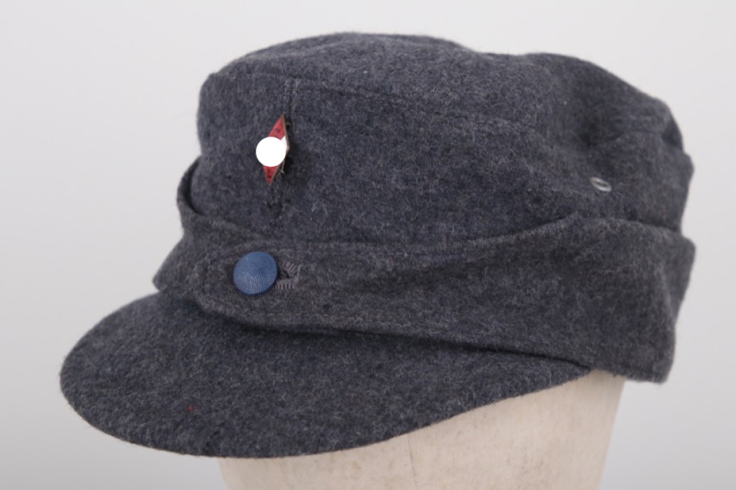 Luftwaffe flak helper's M43 field cap - Rb-numbered