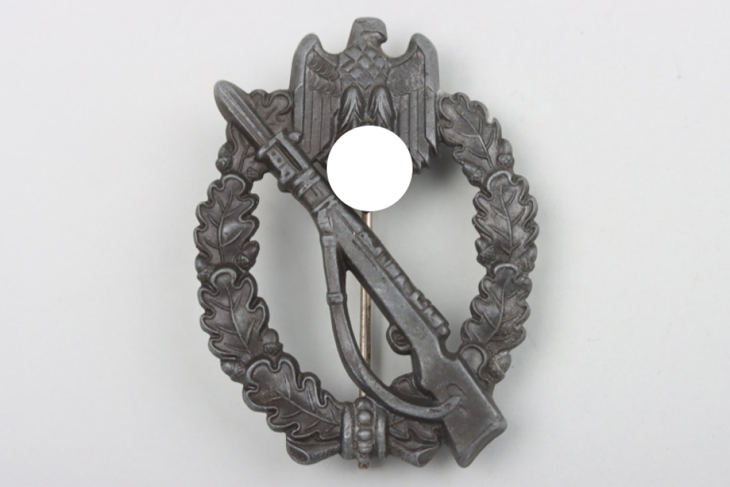 Infantry Assault Badge in Silver