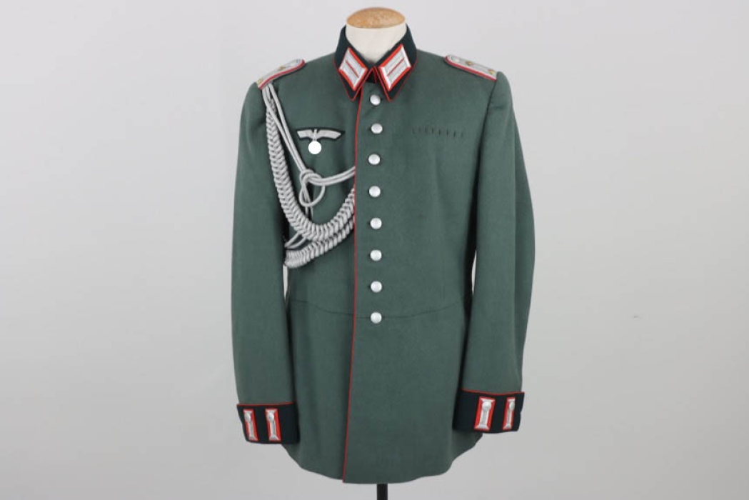 Hptm. Kübler - Heer artillery parade tunic (reserve)